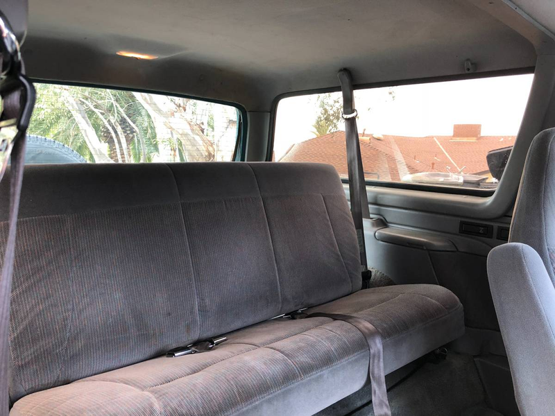 Illustration for article titled At $7,900, Would It Take Wild Horses To Drag You Away From This 1996 Ford Bronco XLT?